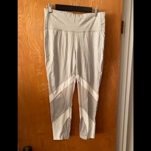 Xersion fitted workout leggings L